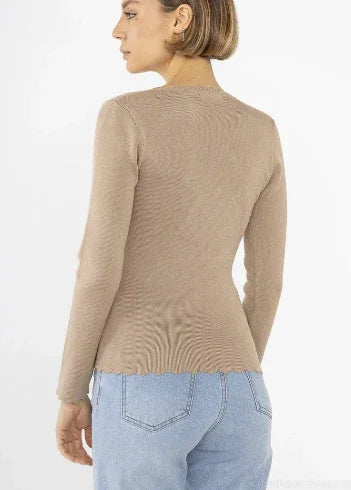 {{ file.title }} - Vogue N°8