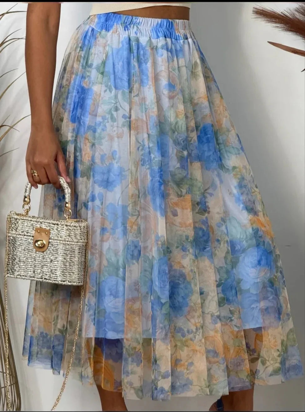 {{ file.title }} - Vogue N°8