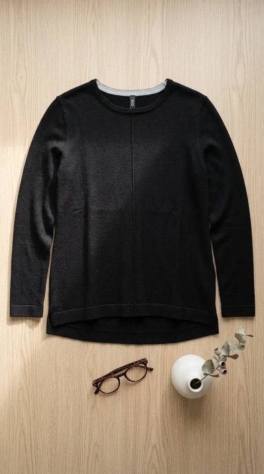 Pullover sweater — Flat Lay - Styled | Generated by Modelize