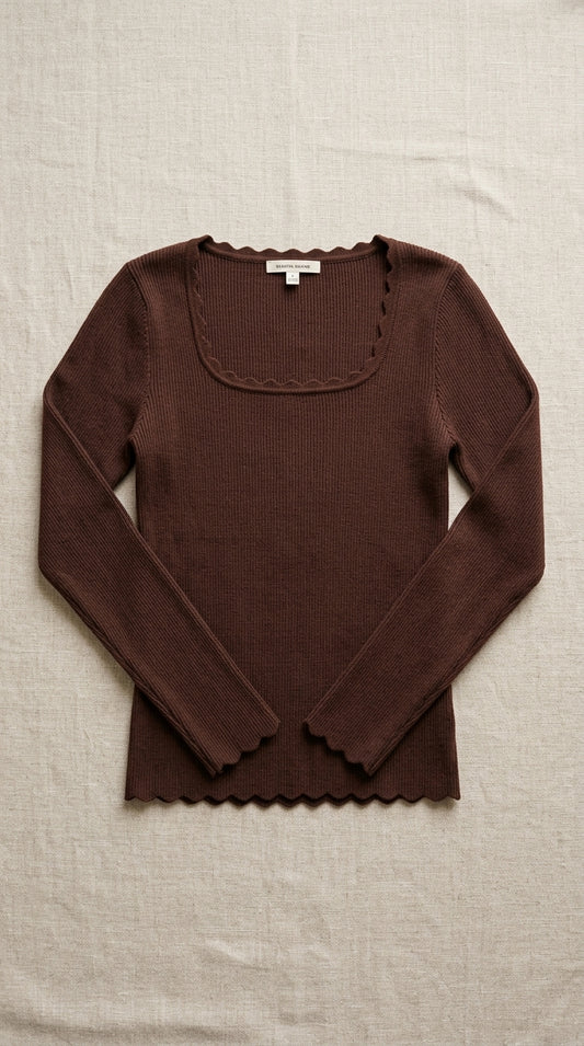 Fitted knit sweater — Flat Lay - Plated Food | Generated by Modelize