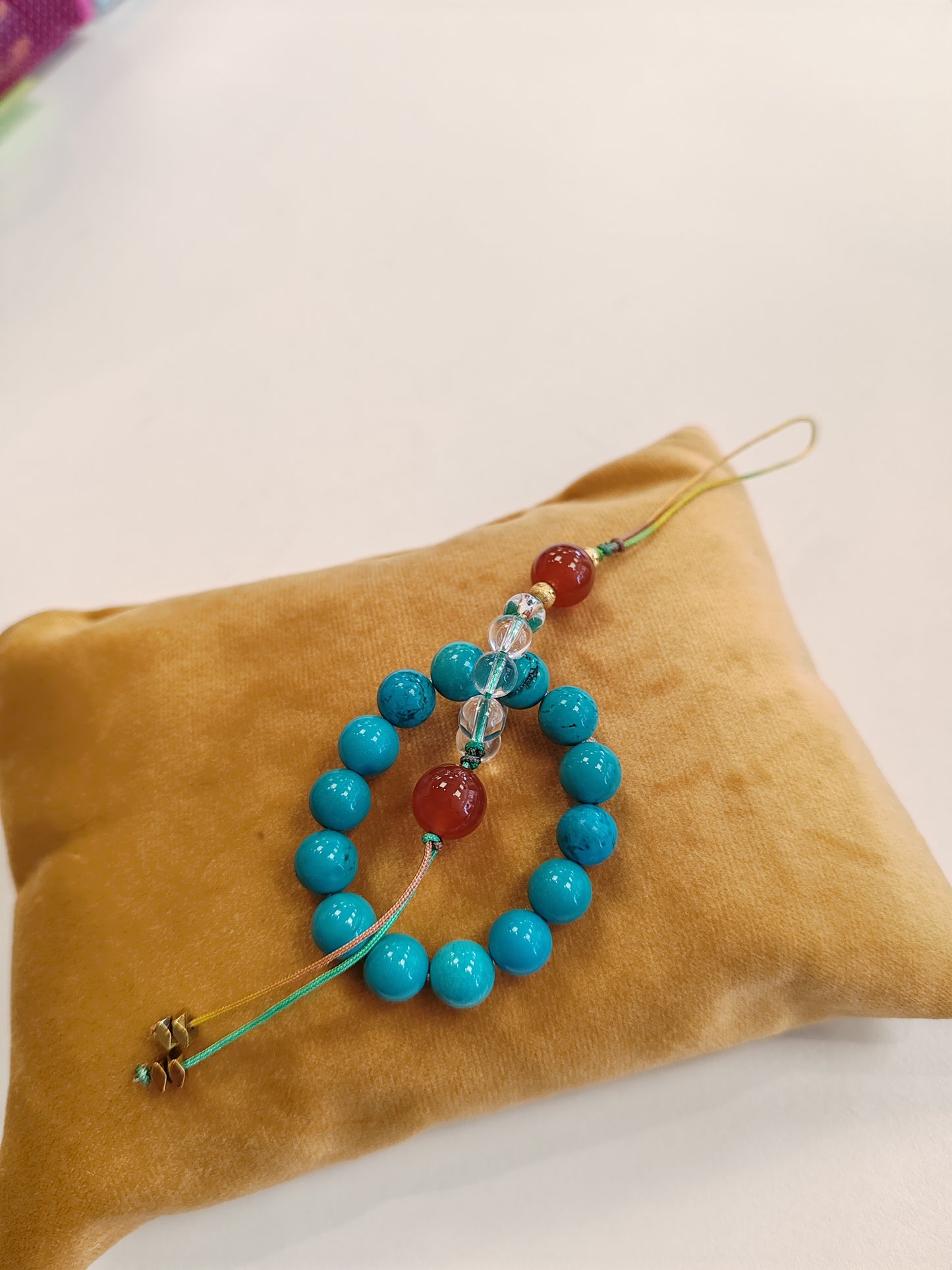 Handmade accessory in natural stone