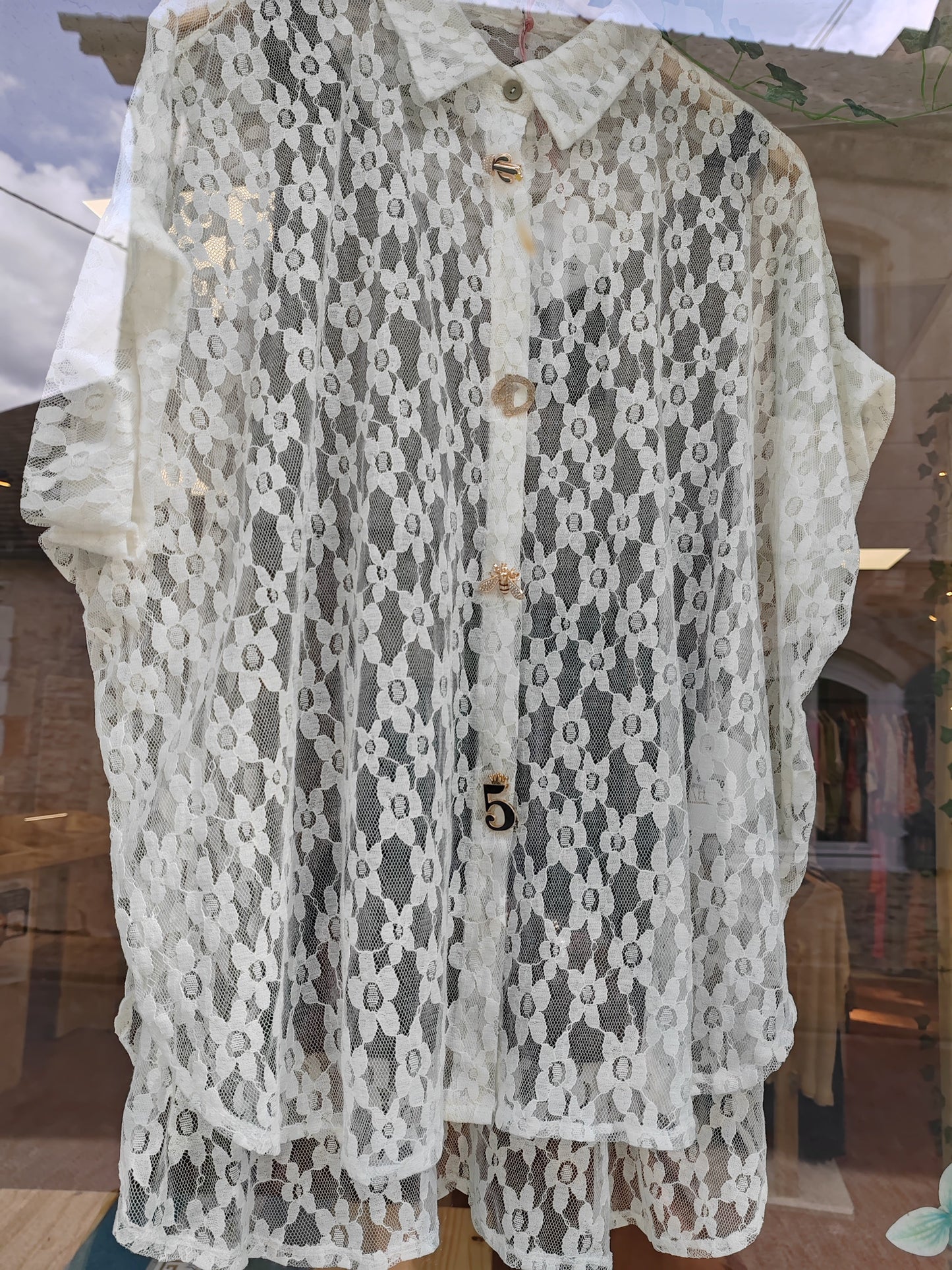 Chemise dentelle Vogue N°8