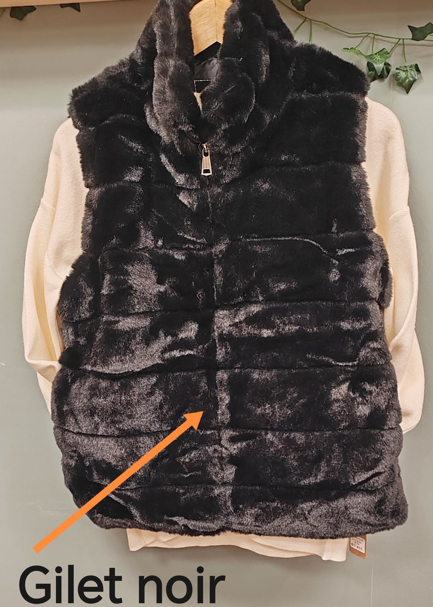 Gilet effet fausse fourrure CARLAGIANINI