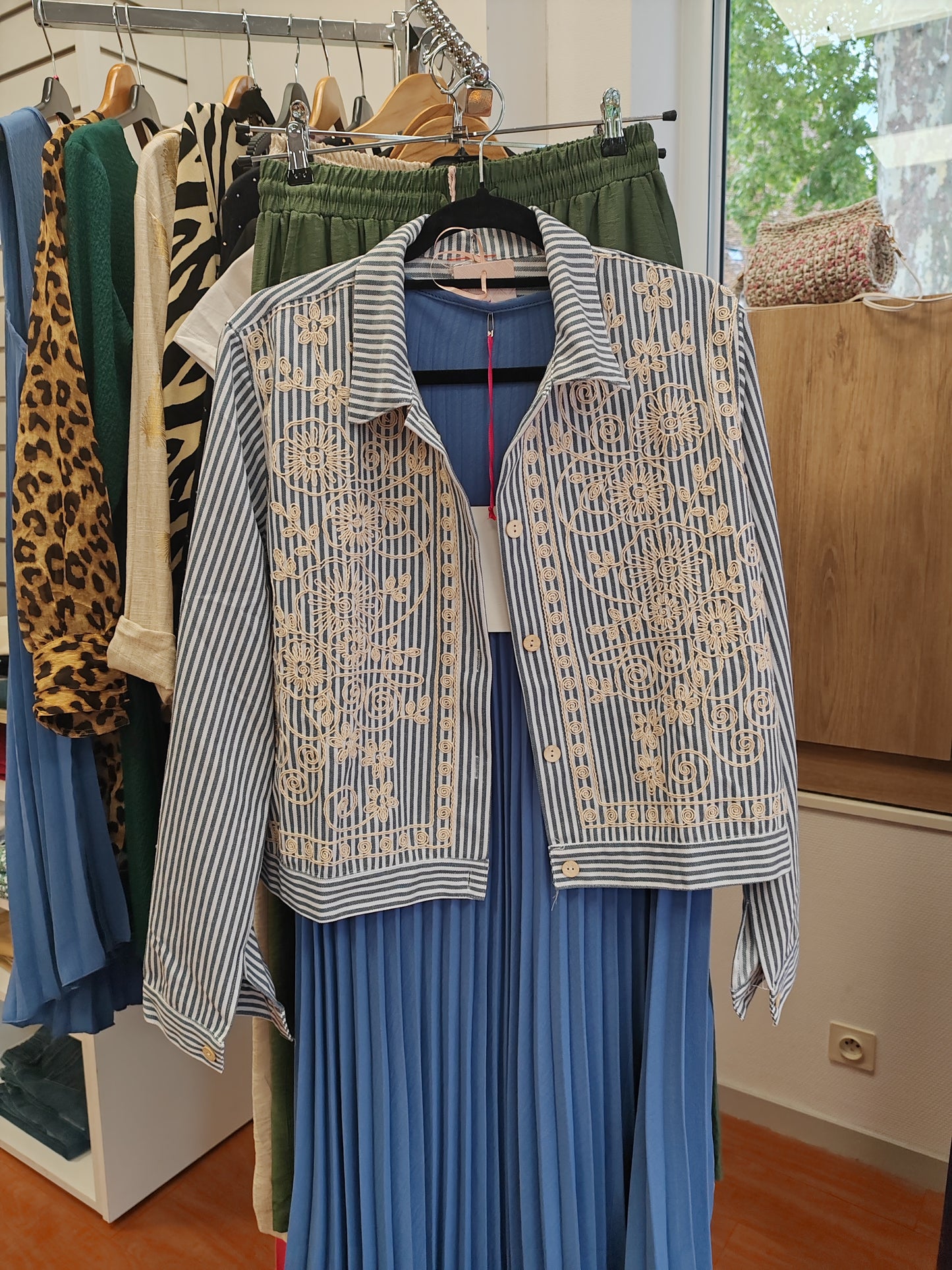Veste brodée