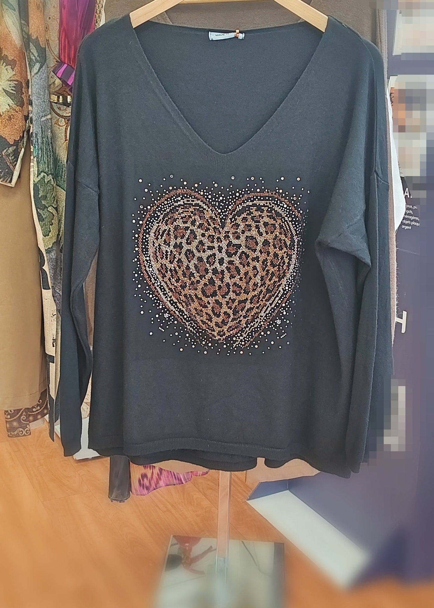 Pull Noir en maille à motif Coeur brillant Vogue N°8