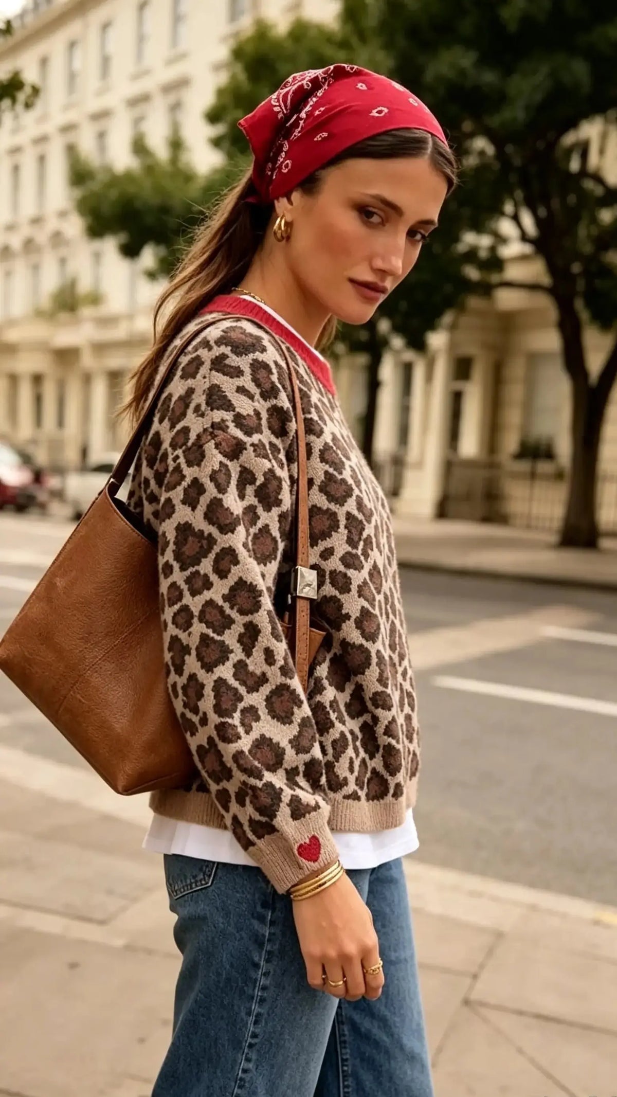 Pull motif léopard col rond femme – Manches longues Vogue N°8