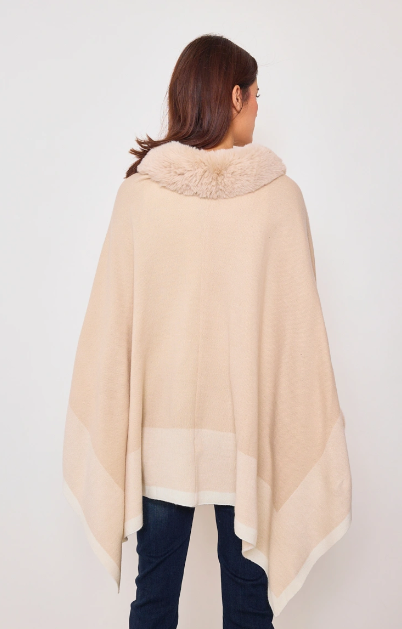 Poncho FOURRURE en Laine Ky Création