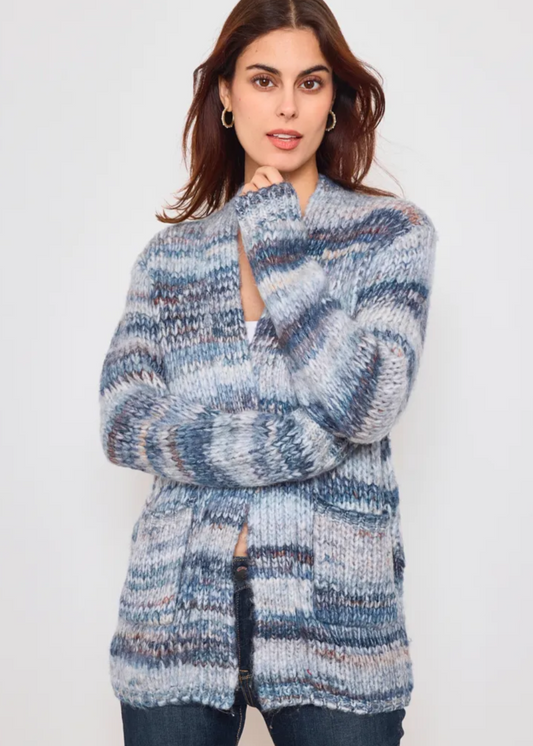 Gilet tricot couleur bleu dégradée
