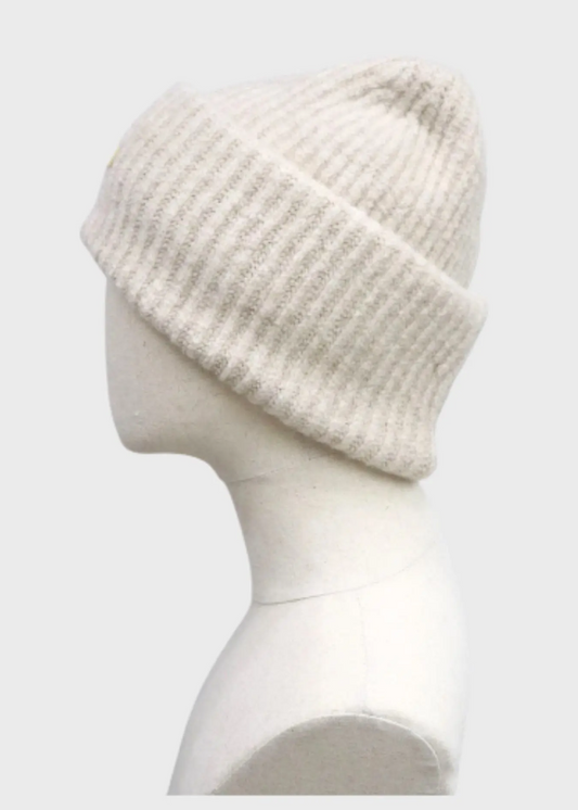 Bonnet en maille couleur uni – Accessoire chaud et sobre pour l’hiver Vogue N°8