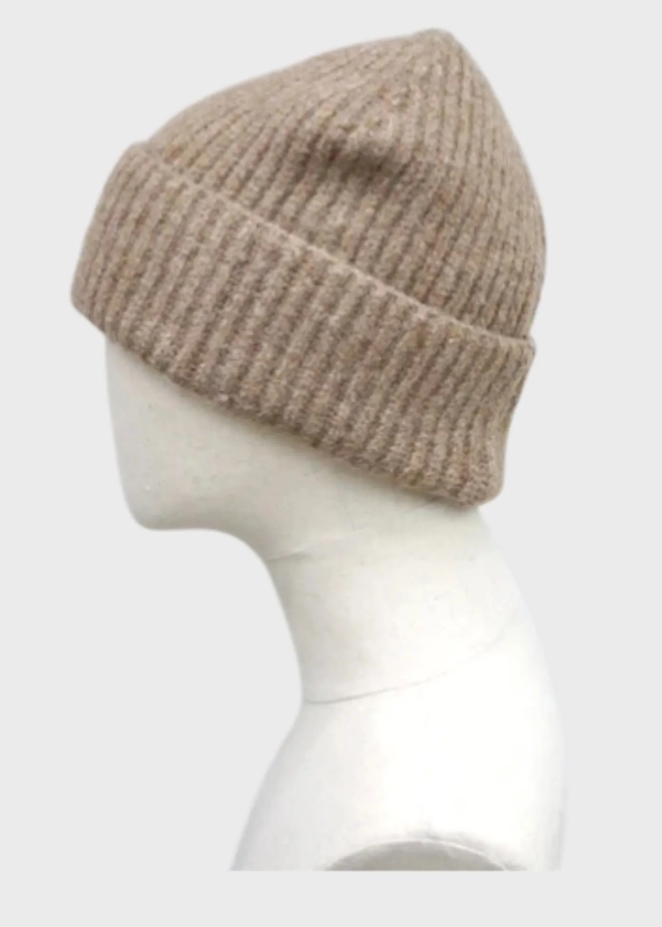 Bonnet en maille couleur uni – Accessoire chaud et sobre pour l’hiver Vogue N°8