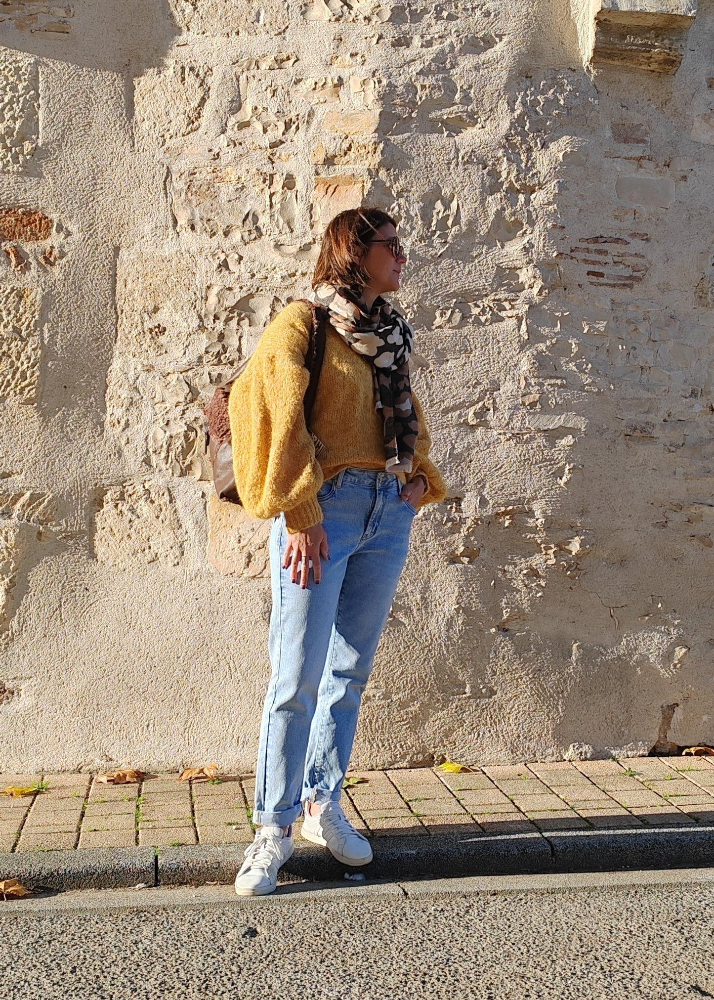 Pull décontracté couleur moutarde à grandes manches – Coupe oversize femme CARLAGIANINI