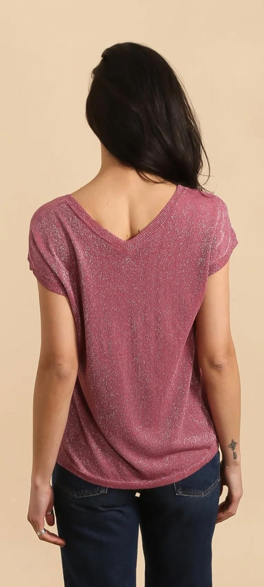 T-shirt col V framboise Vogue N°8