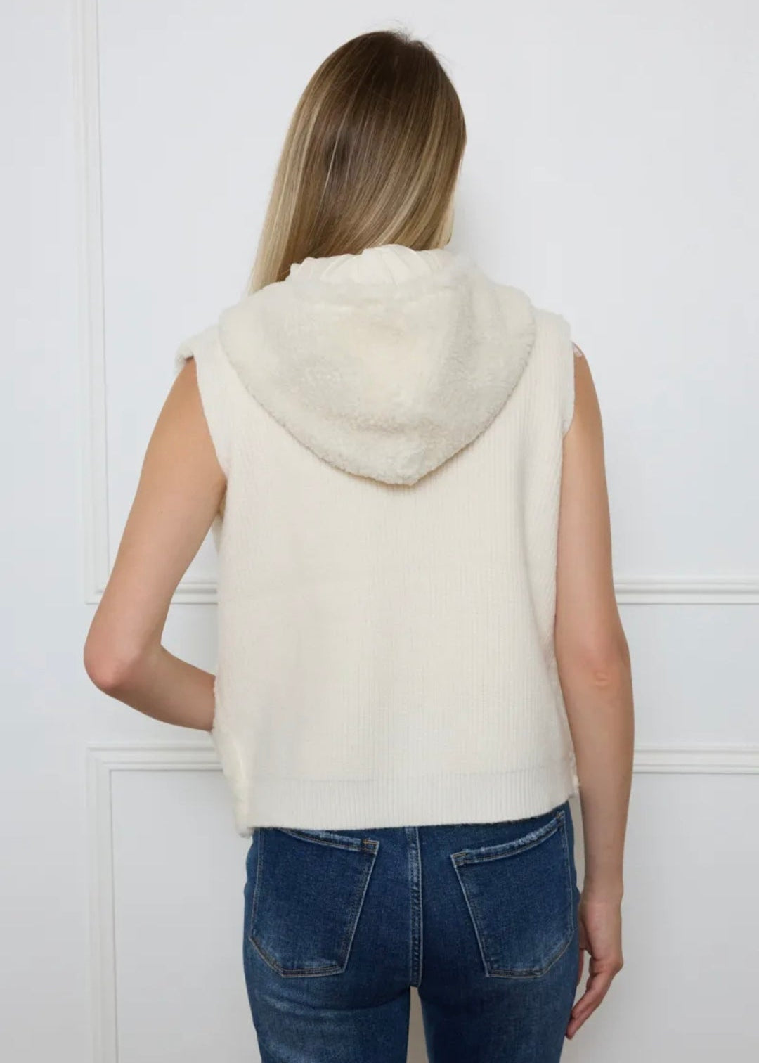 Gilet effet moutons sans manche choco/écru By Clara