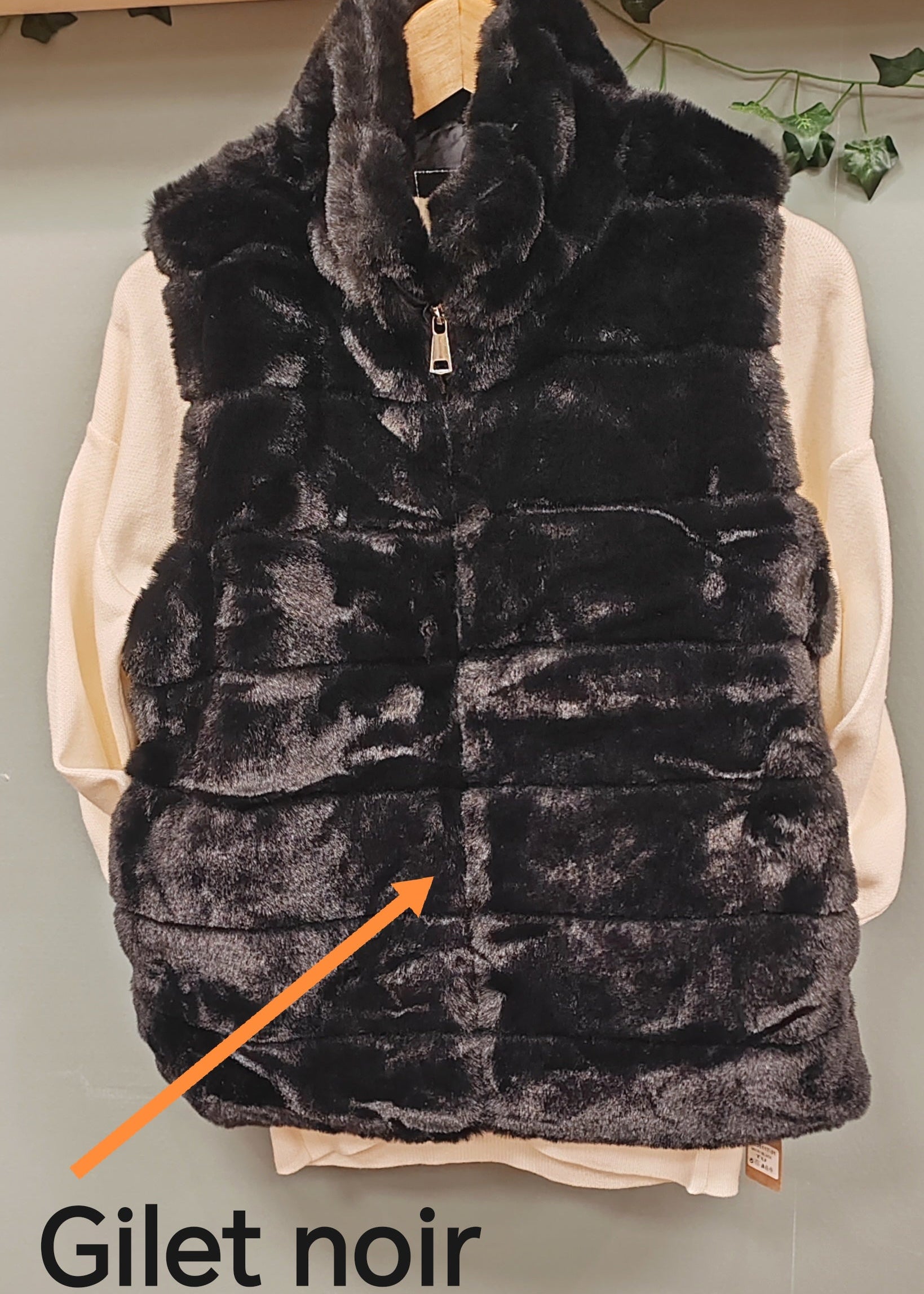 Gilet effet fausse fourrure CARLAGIANINI