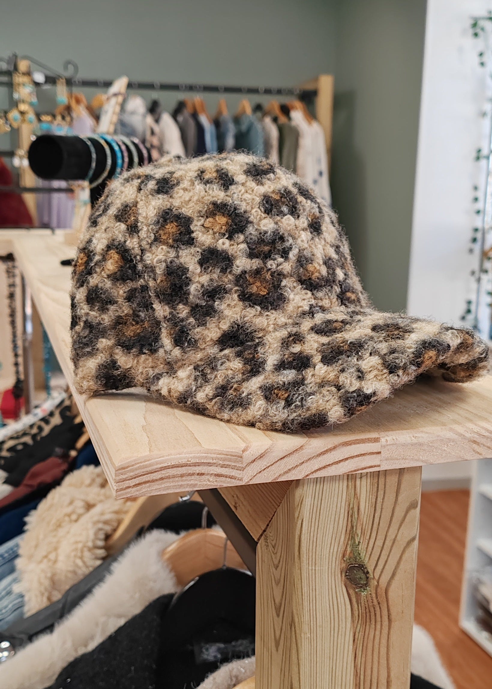 Casquette moumoute léopard Orien express