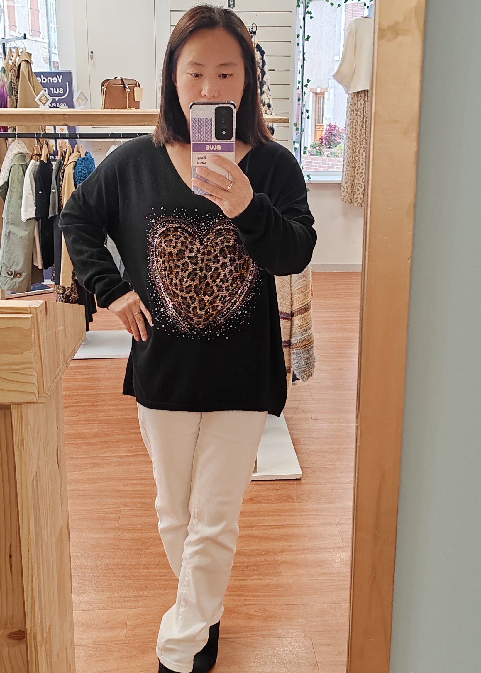 Pull Noir en maille à motif Coeur brillant Vogue N°8