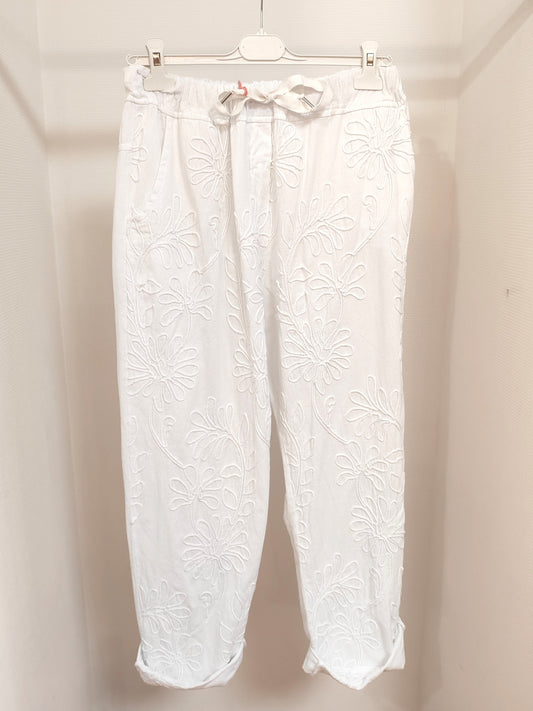 Cotton flower embroidered pants
