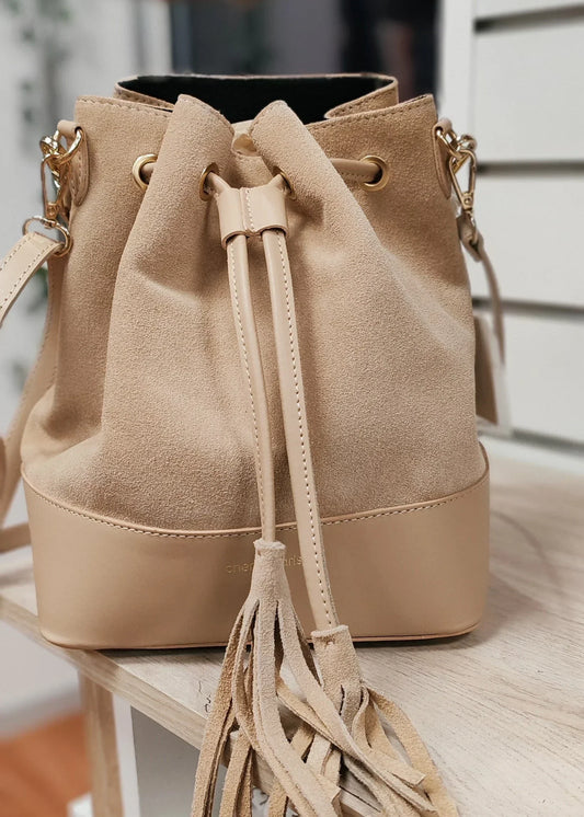 {{ file.title }} - Vogue N°8