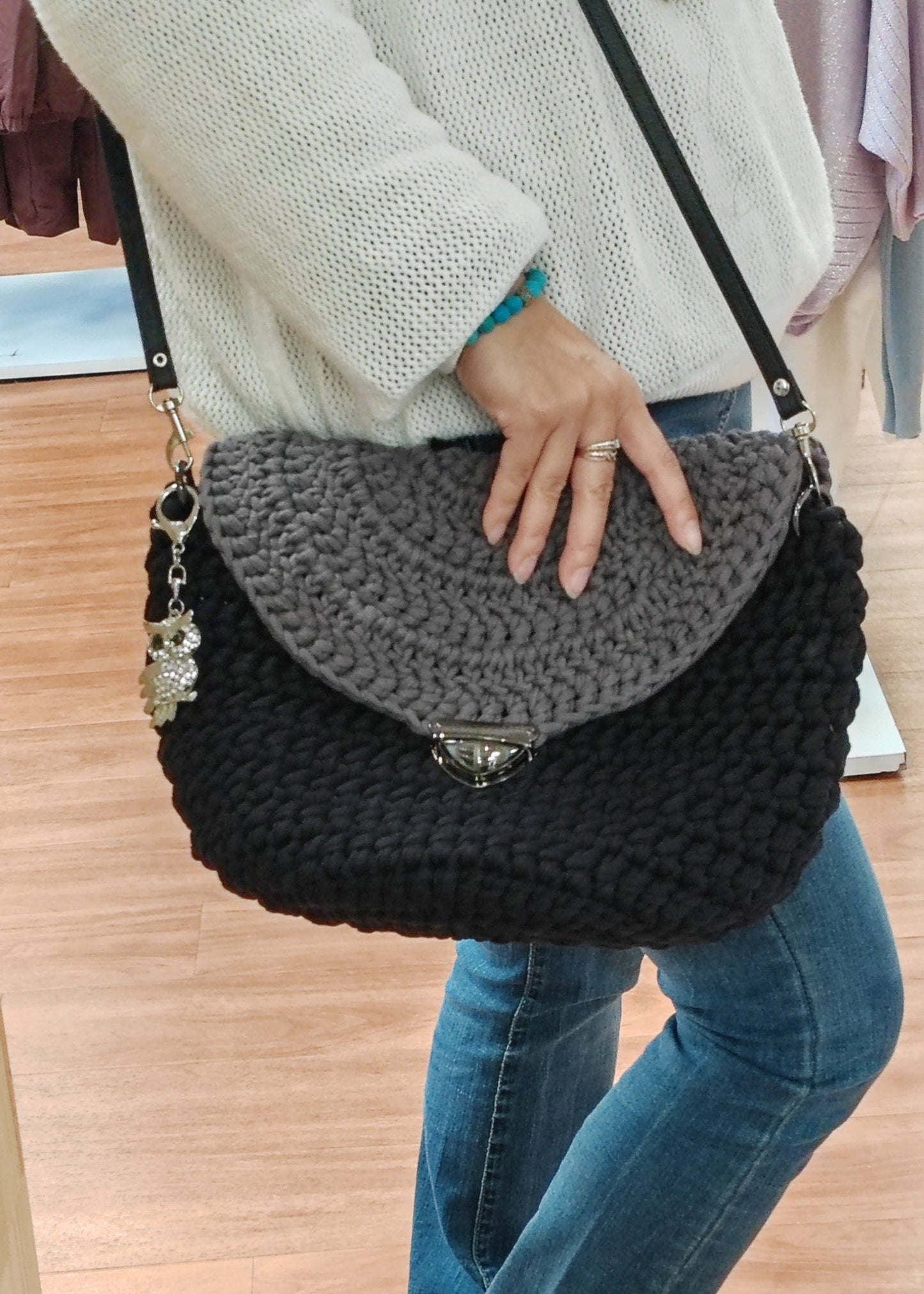 Sac à main au crochet Noir & Gris Vogue N°8