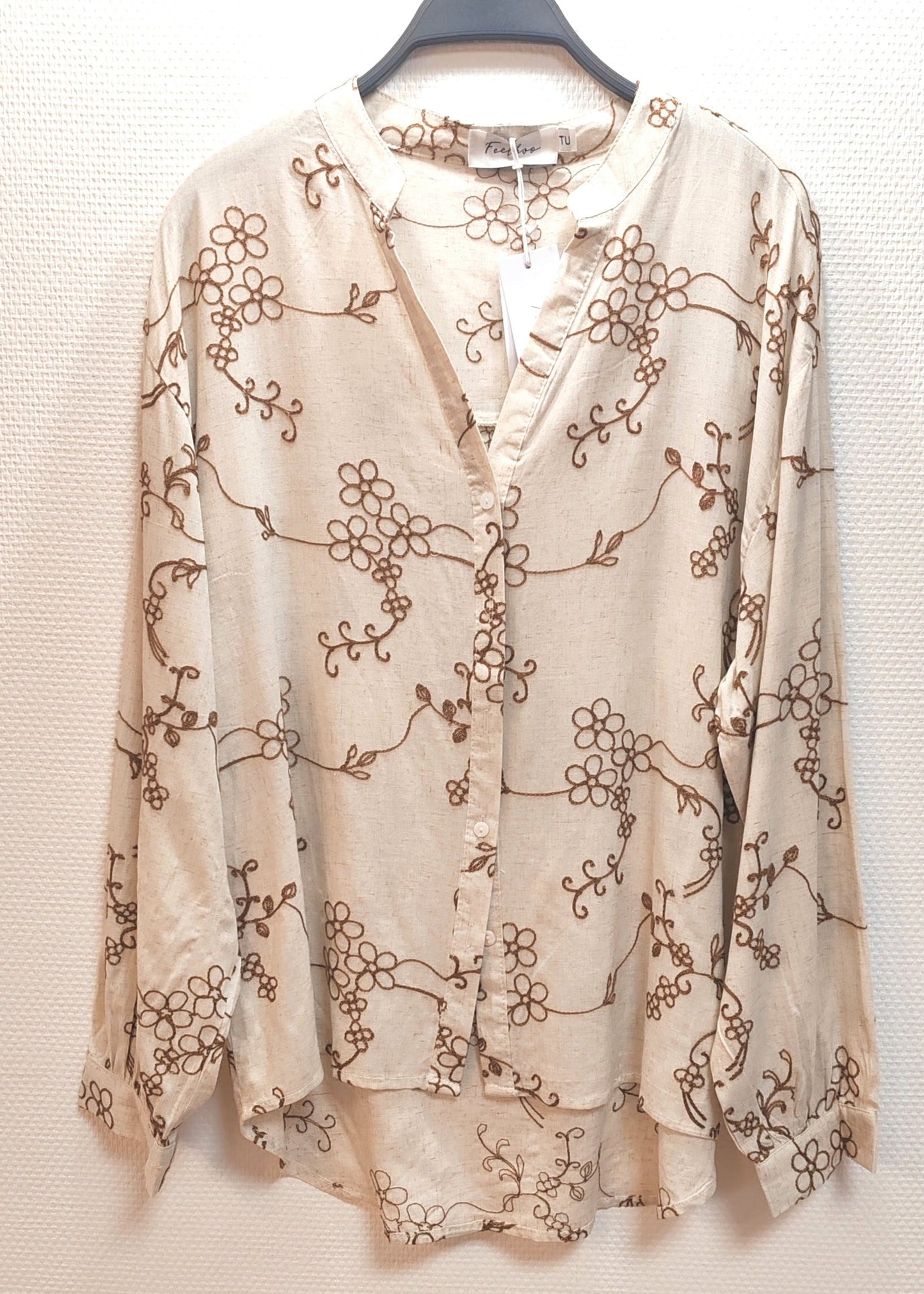 Blouse brodée en laine Misskoo Feelkoo