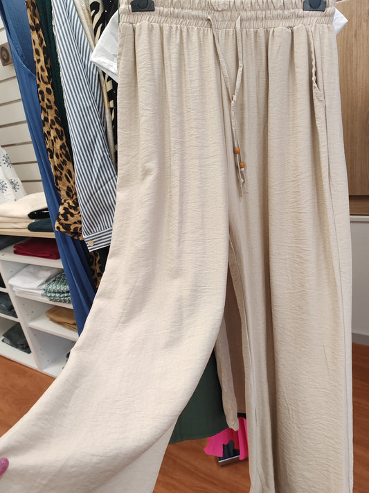 Wide elastic pants