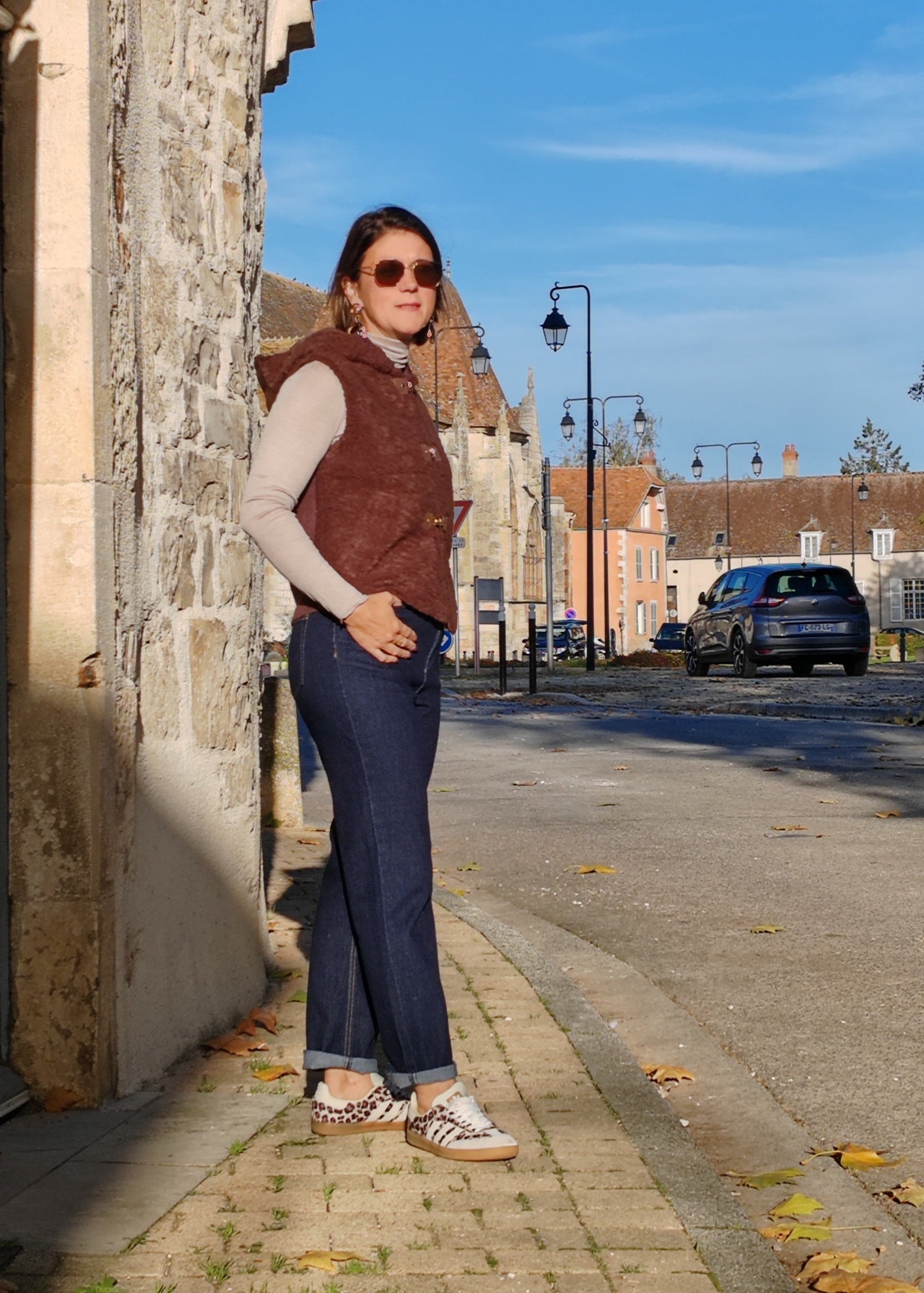 Gilet effet moutons sans manche choco/écru By Clara