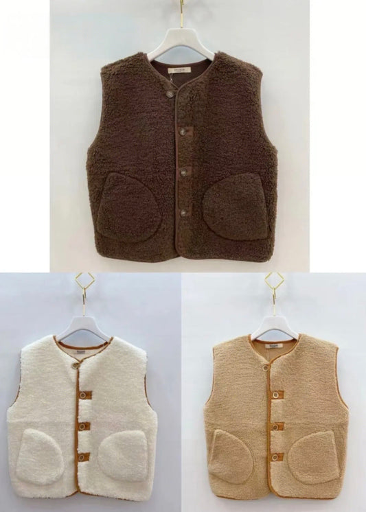 Gilet sans manches effet mouton à boutons