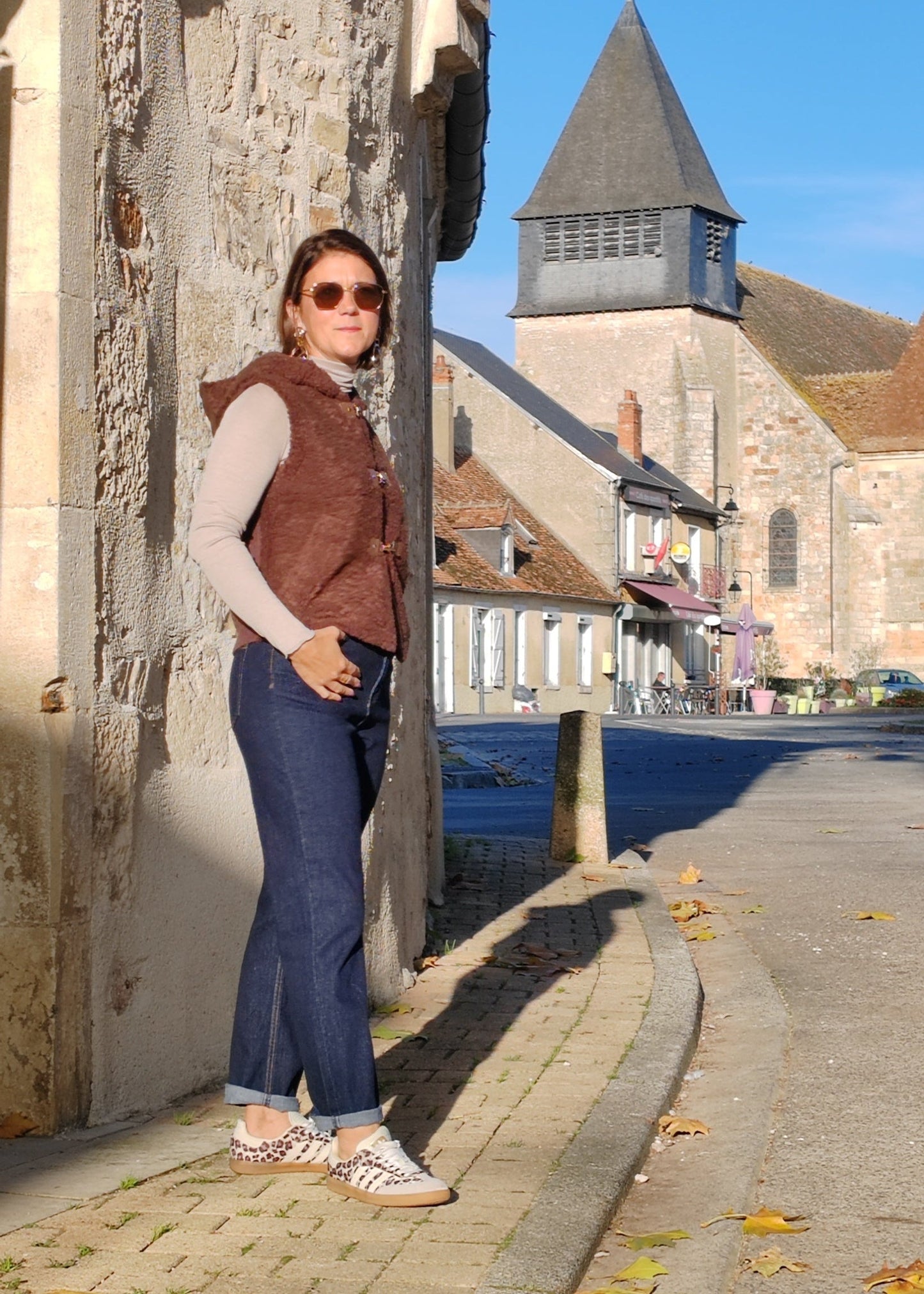 Gilet effet moutons sans manche choco/écru By Clara